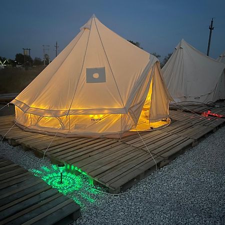 ホテル Meme Glamping コルブ エクステリア 写真