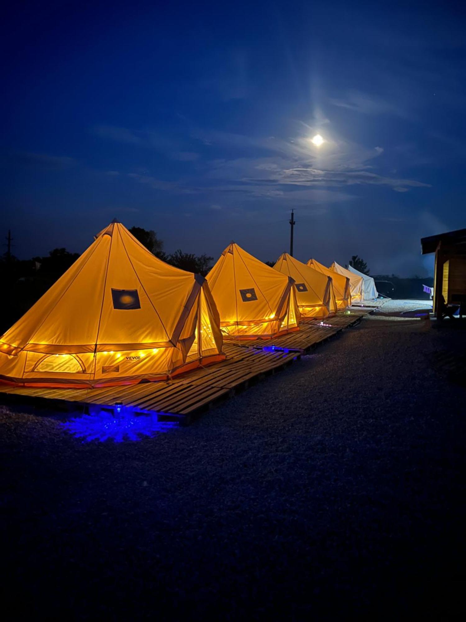ホテル Meme Glamping コルブ エクステリア 写真